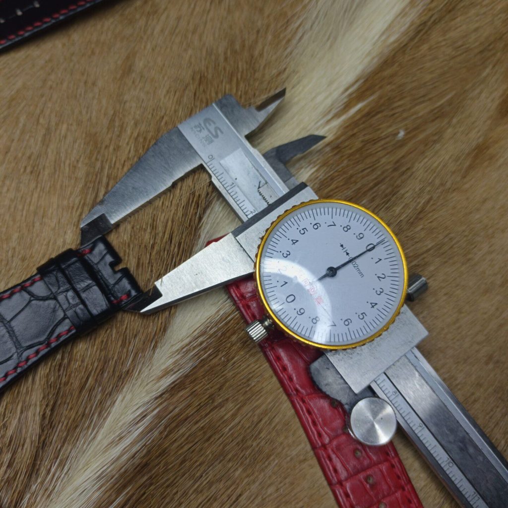 28mm 31mm Bespoke Custom Replacement Alligator Leather Strap for Bulgari Gerald Genta Octo 