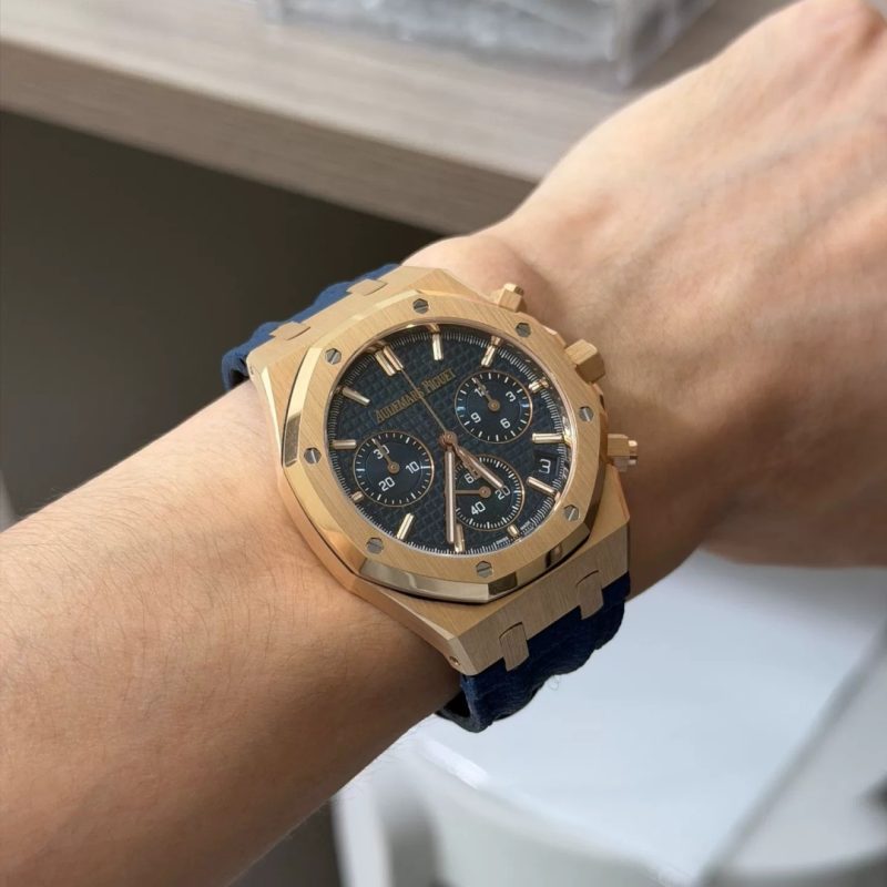 front of Customized Velcro Watch Band For Audemars Piguet Royal Oak & Offshore (3)