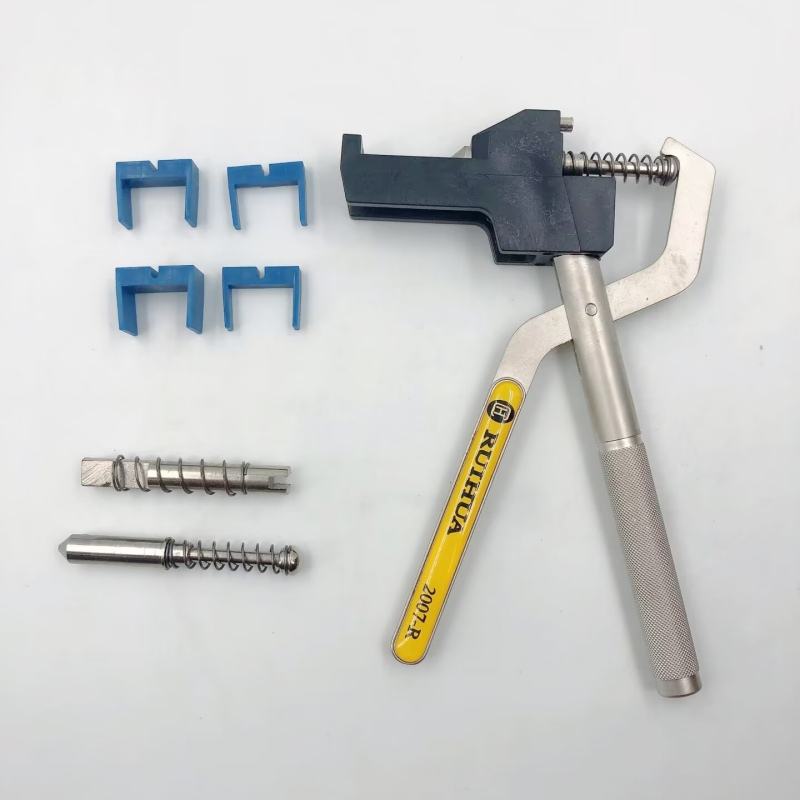 Repair Tool for Disassembling Watch Metal Strap Suitable for Watchmakers of Various Sizes Watch Strap Removal Tool