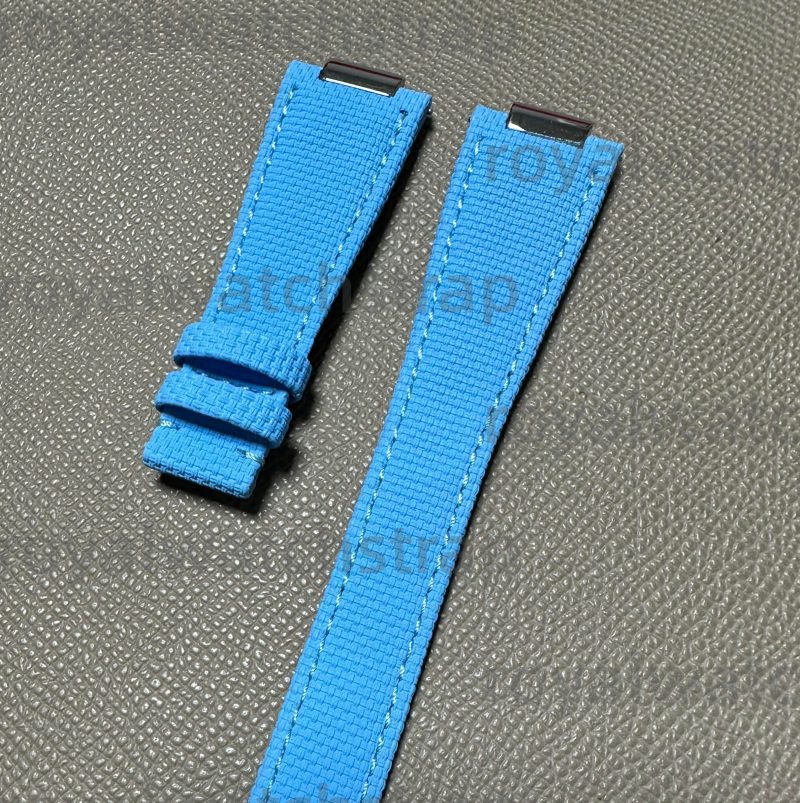 Custom FKM Rubber Strap With Canvas Pattern For Patek Philippe Nautilus 5712 5711 With Steel Adapter (4) Custom FKM Rubber Strap With Canvas Pattern For Patek Philippe Nautilus 5712 5711 With Steel Adapter