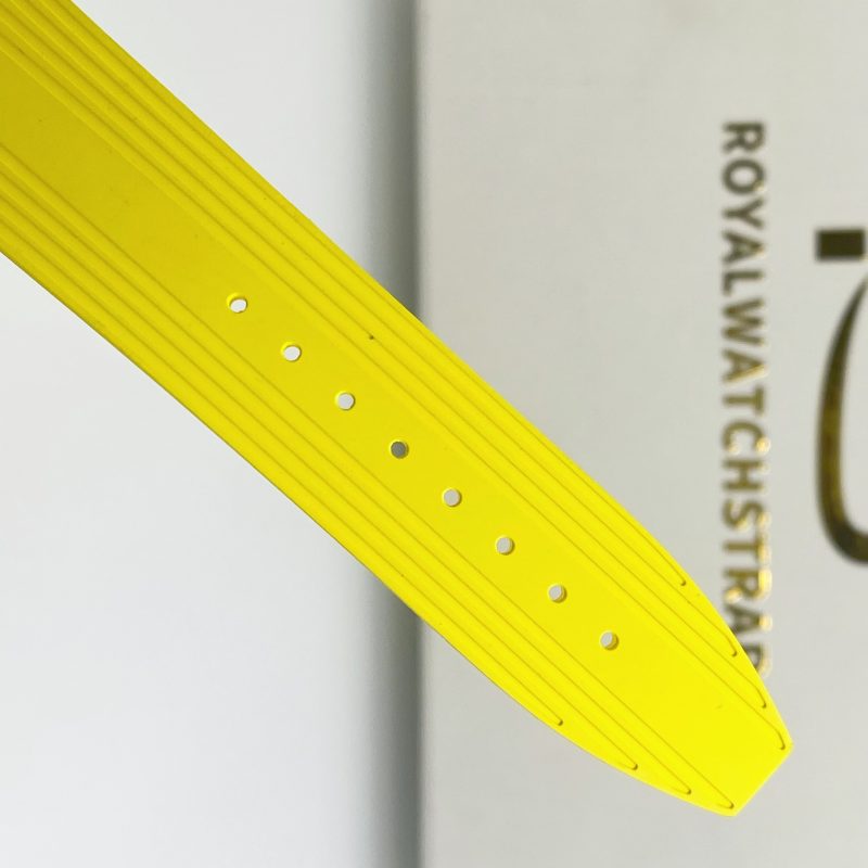 yellow vacheron constantin overseas rubber strap (8) strap tail