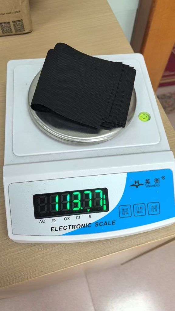 8.3*19.4*0.5mm Cut To Size PVC Rubber With Nylon Texture For Watch Strap Making